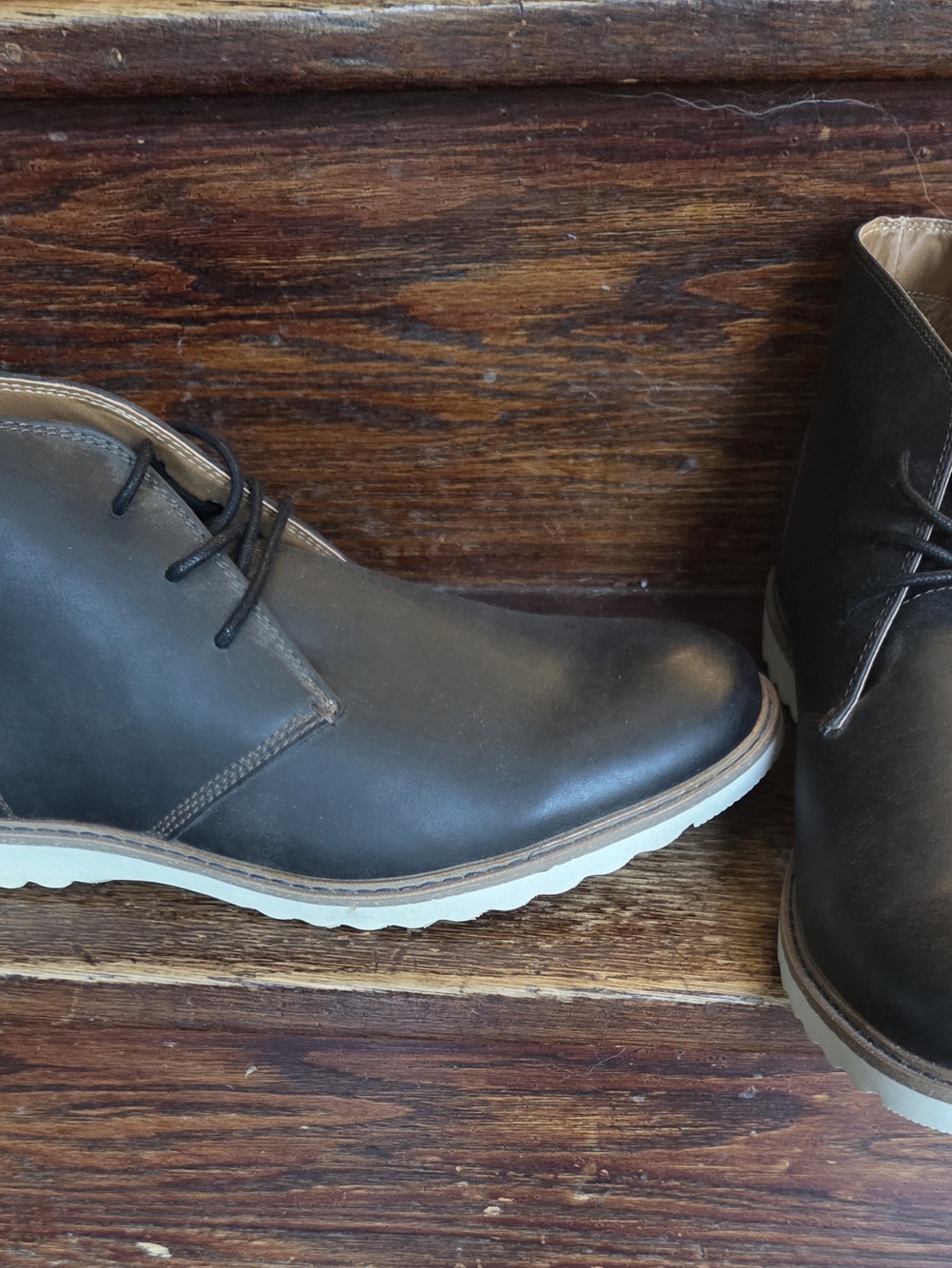 Aldo Black Leather Chukka Boots with Light Rubber Sole